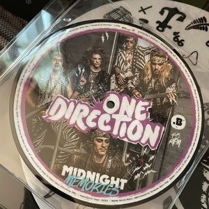 One direction midnight memories/ rock me 7inch vinyl